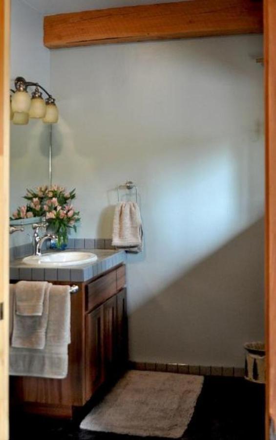 Lanzarotta Bed And Breakfast Creswell Екстер'єр фото